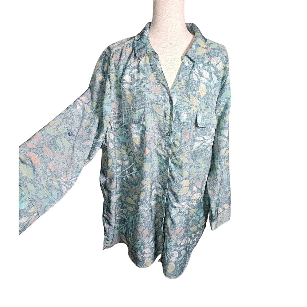 D&Co Plus Size Button Up Luxurious Feeling Top Size 3x Thick Material Leaf Prin